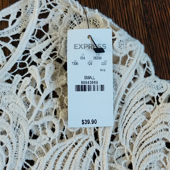 Express Mesh-Knit Crop - Picture 3 of 5